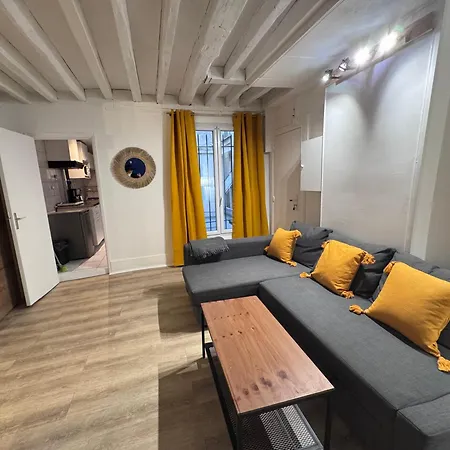 Апартаменты Flat In The Center Of *