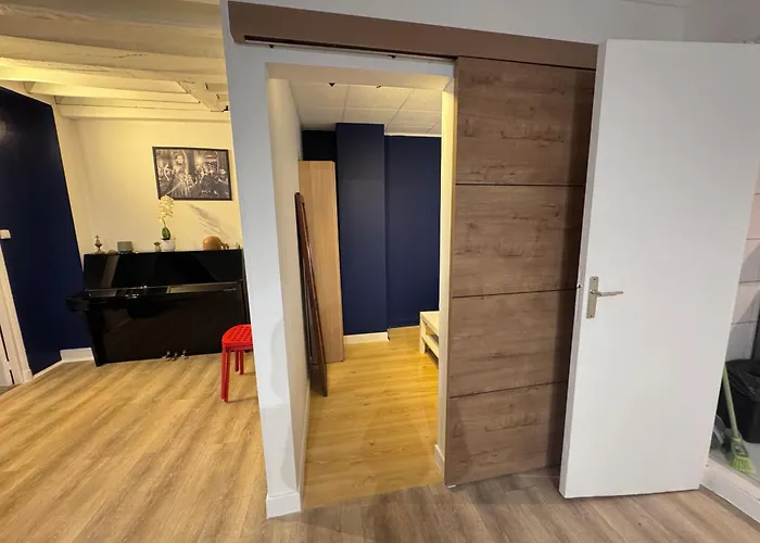 Flat In The Center Of Paryż