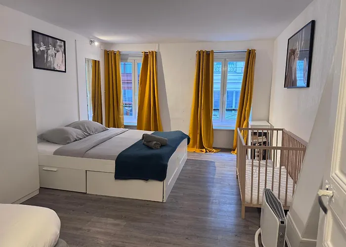 Flat In The Center Of Apartament